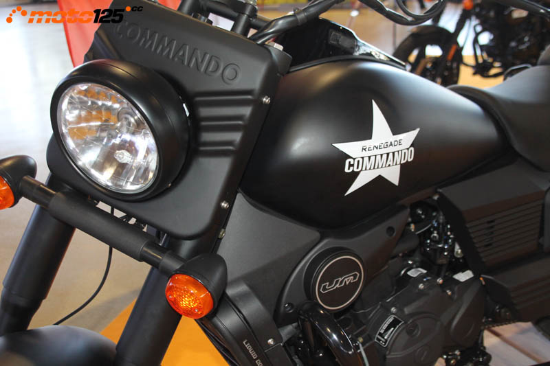 Motorama Madrid 2021 - UM Renegade Commando Black Edition 125